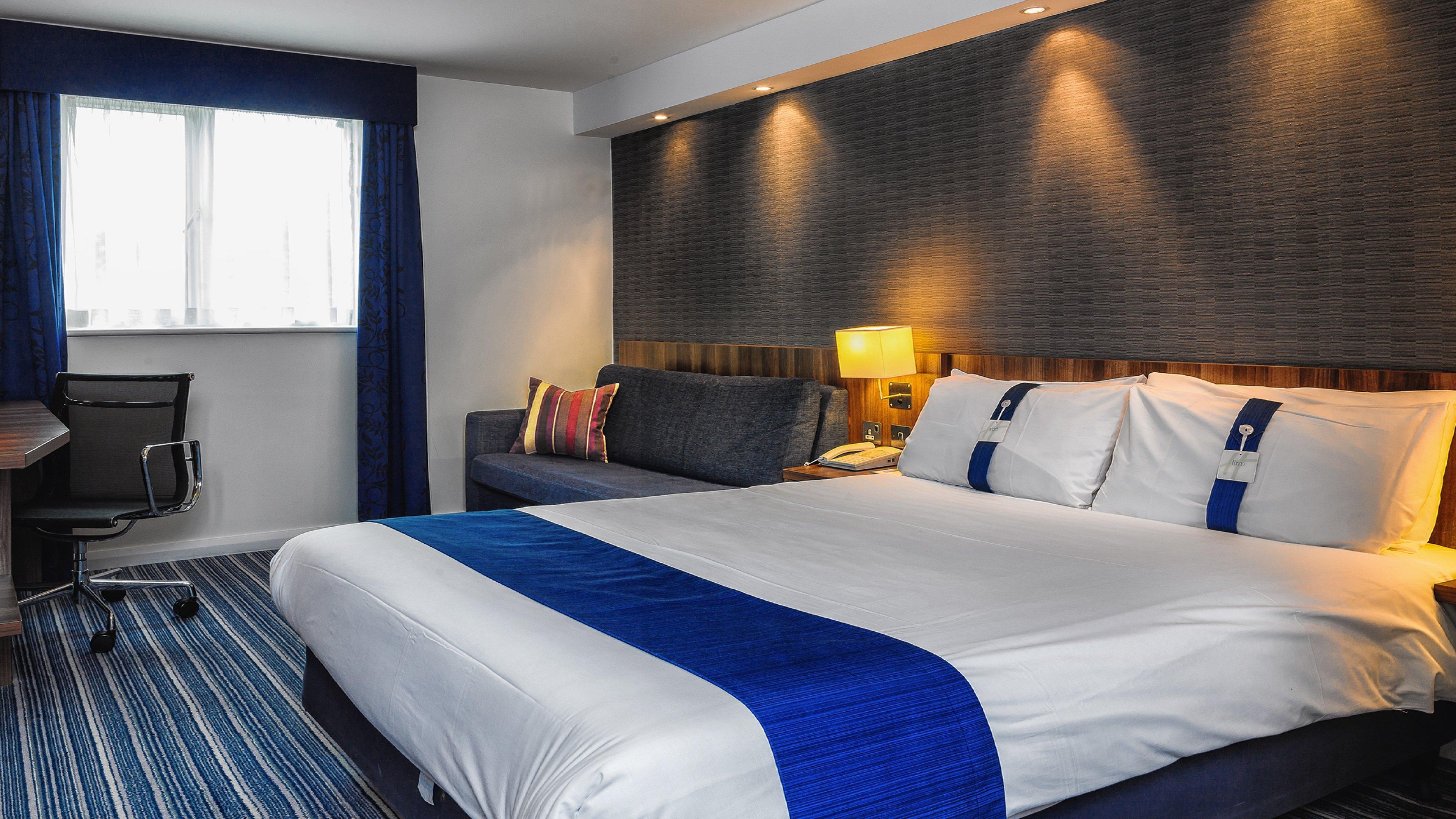 Holiday Inn Express Glenrothes By Ihg מראה חיצוני תמונה