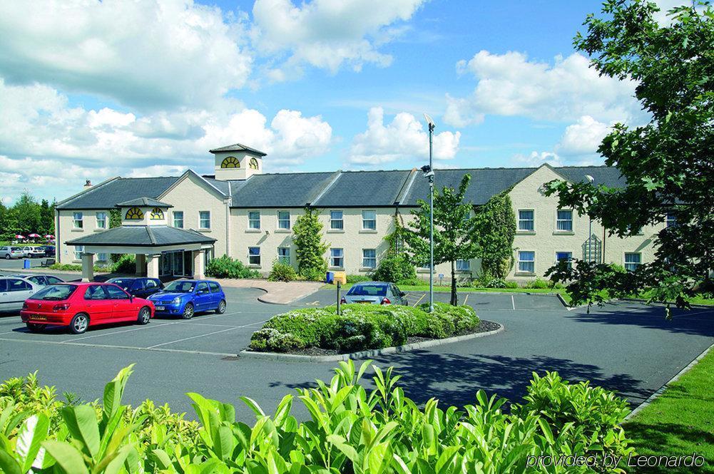 Holiday Inn Express Glenrothes By Ihg מראה חיצוני תמונה